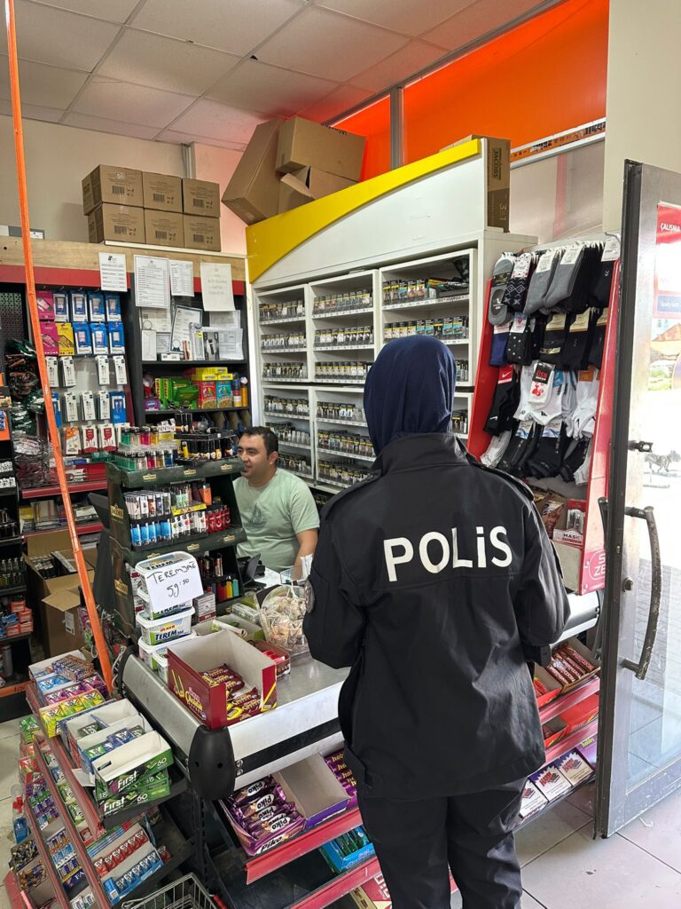 Uşak’ta Çocuk ve Gençlerin Korunmasına Yönelik Denetim Uygulaması Gerçekleştirildi - 497452466 1103724435117329 6107036593393189818 n
