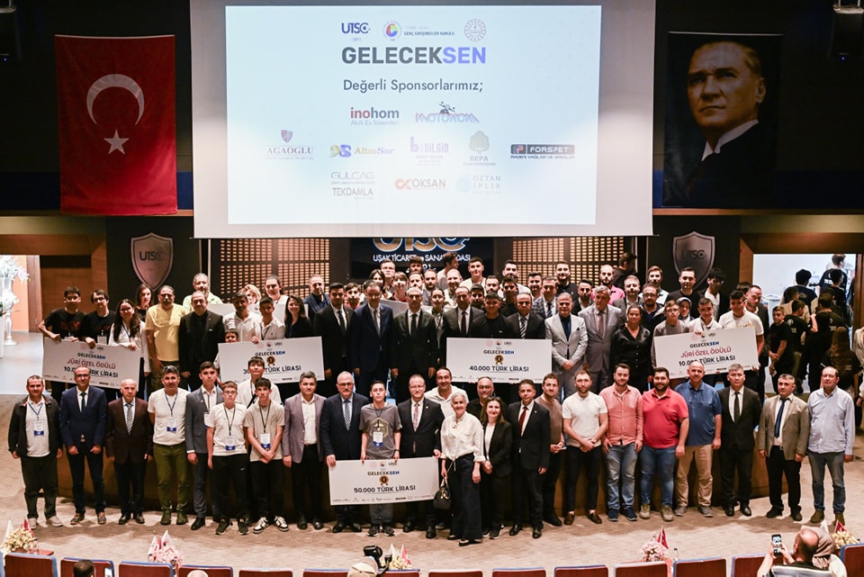Gelecek-Sen Projesi" Sergi ve Ödül Töreni Gerçekleştirildi 5 Gelecek-Sen Projesi" Sergi ve Ödül Töreni Gerçekleştirildi - 499641578 1007266554910880 2312412527683352141 n