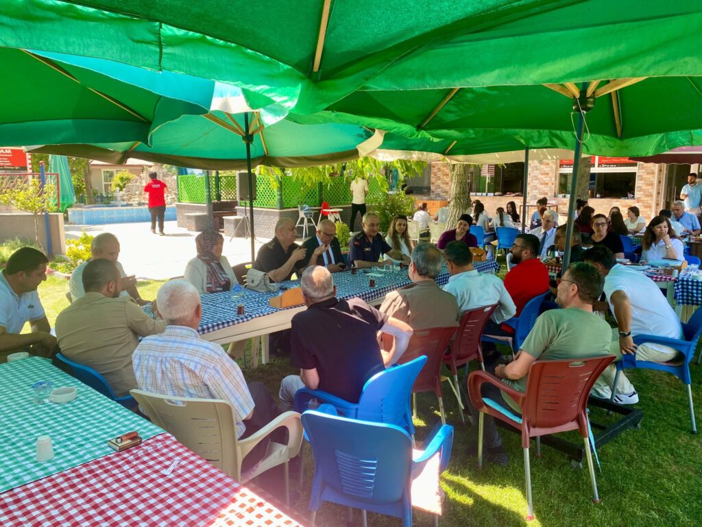 Uşak’ta Güvenlik ve Huzur Toplantısı: Emniyet ve Jandarma Teşkilatından Muhtarlarla İstişare - d682efa6 d59e 4702 8073 6136e8d99819 1