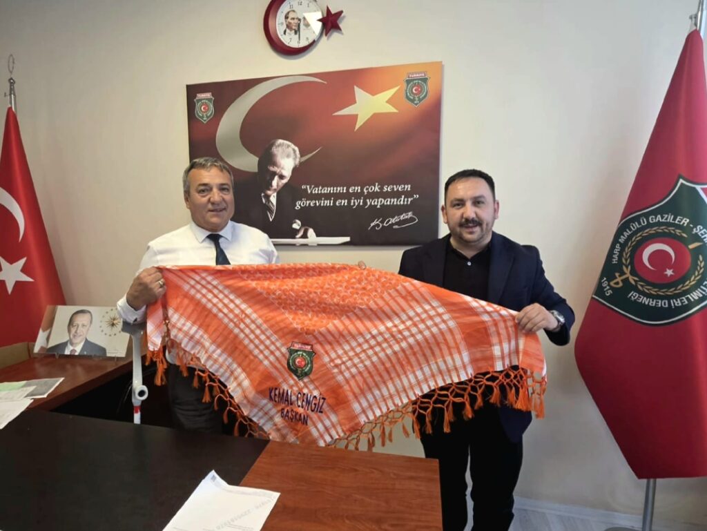 Uşak Kent Konseyi’nden Şehit Aileleri ve Gazilere Anlamlı Ziyaret - e094c1ff df11 4c24 ada7 2793de048891