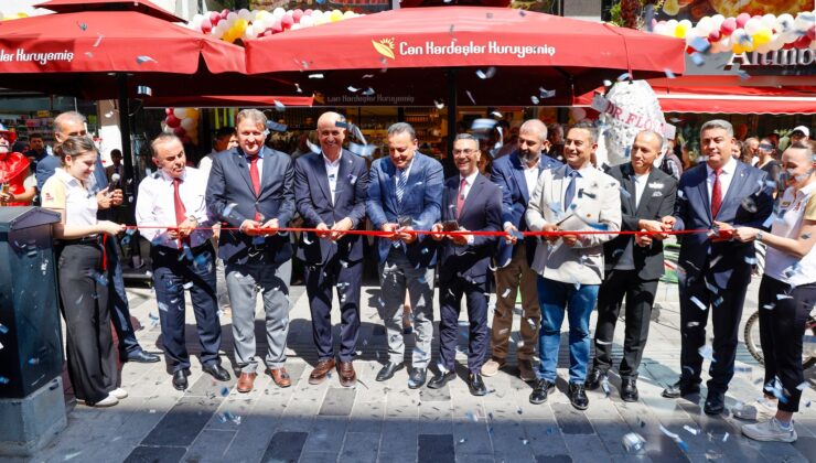Kent Ekonomisine Yeni Katkı: Can Kardeşler Kuruyemiş Hizmete Açıldı”