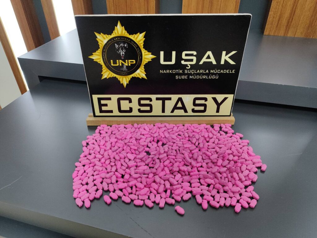 Uşak’ta Uyuşturucu Madde Ticareti Operasyonları: 3 Tutuklama - 547234374 1198754495614322 378212583078291832 n