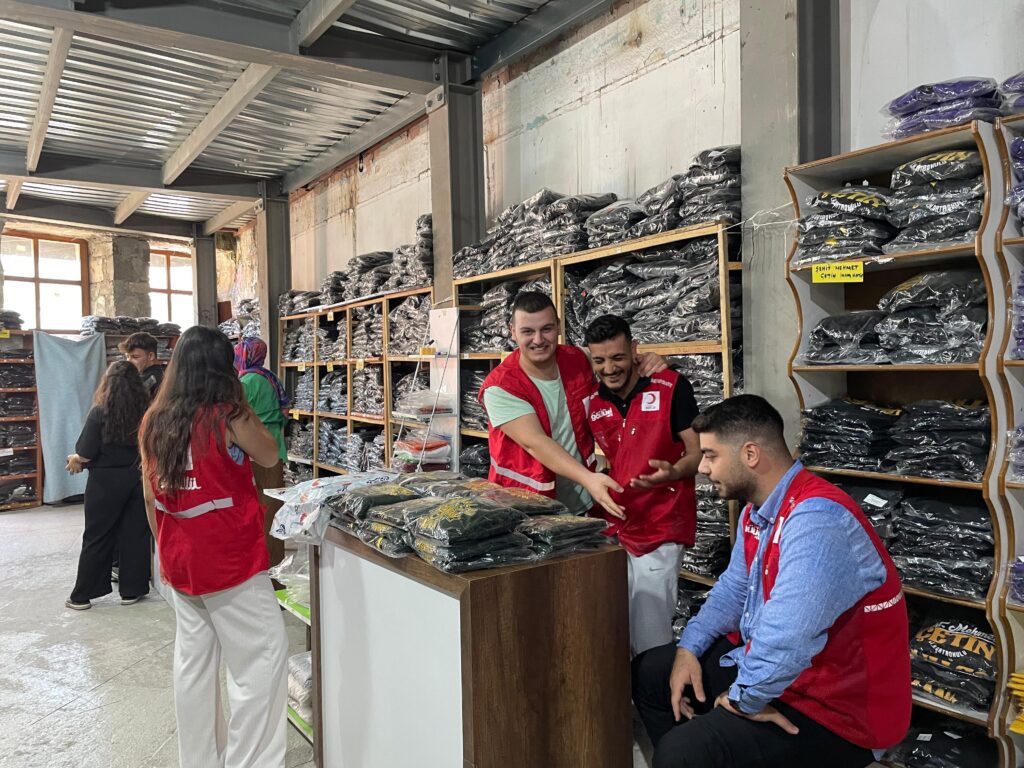 Türk Kızılay Uşak İl Merkezi’nden Eğitimde Fırsat Eşitliği İçin Destek - 6808888d a840 4e00 b7d7 b71bafb564b5