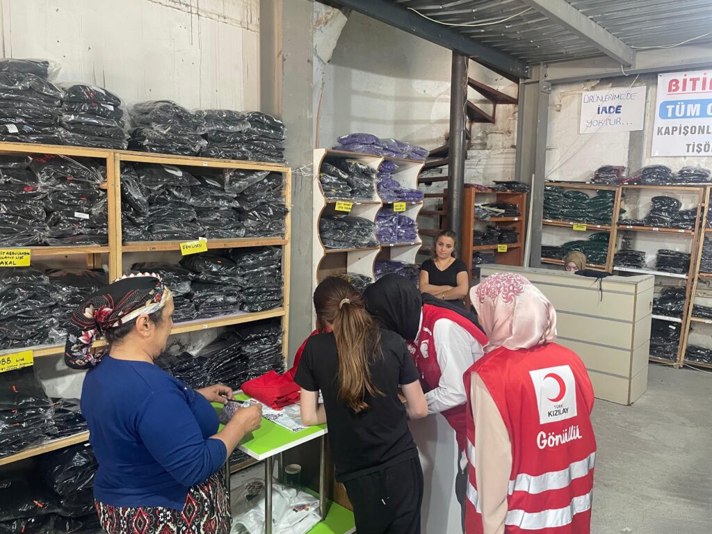 Türk Kızılay Uşak İl Merkezi’nden Eğitimde Fırsat Eşitliği İçin Destek - c8457fd7 aaad 49c0 a928 f3b9fb1e85dd