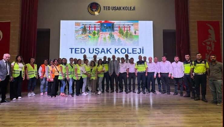 TED Uşak Koleji’nde Servis Eğitimi Semineri Düzenlendi