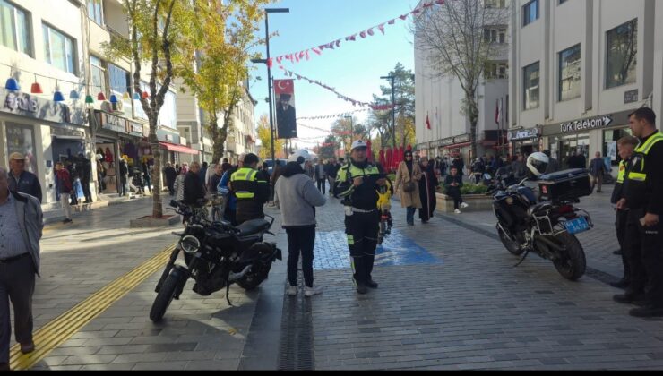 Uşak’ta Trafiğe Kapalı Alanda Motosiklet ve Bisiklet Uygulaması Gerçekleştirildi