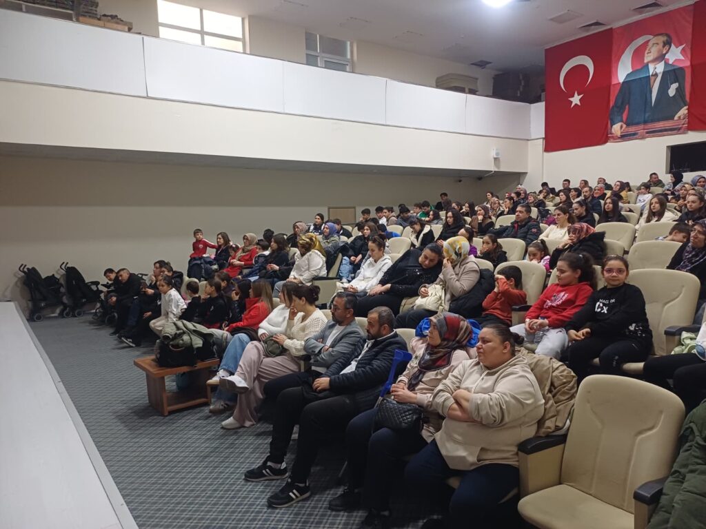Başarı Baskısından Kaygıya: Çocuklar Ne Taşıyor, Biz Ne Yüklüyoruz? Semineri Gerçekleştirildi - 75fdc9eb 4da8 459c 83c9 4b2fbe3f4ea9 1