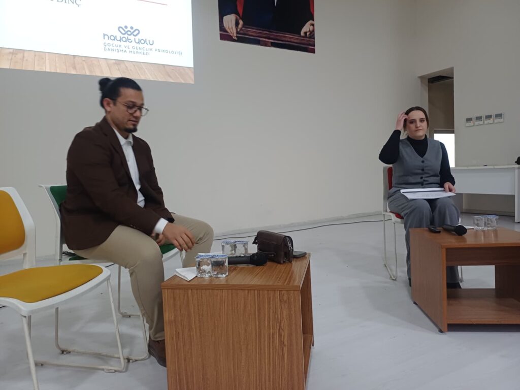 Başarı Baskısından Kaygıya: Çocuklar Ne Taşıyor, Biz Ne Yüklüyoruz? Semineri Gerçekleştirildi - 86f1c48d 4fa7 41c2 9465 505bfb179c4b 1