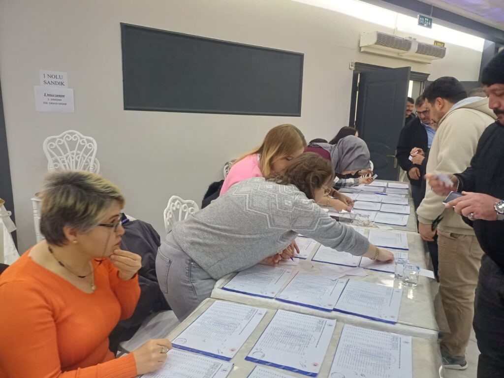 Uşak’ta Oda Seçimlerinin Görünmeyen Kahramanları: Genel Sekreterler 4 Uşak’ta Oda Seçimlerinin Görünmeyen Kahramanları: Genel Sekreterler - 4c840eb3 ce5e 4178 b2b7 99b85d870bd5 2