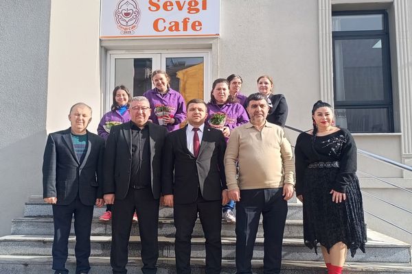 Kahveciler Odası Başkanı Erkan Börekçi’den Örnek Sosyal Sorumluluk Projesi - 4531600f 4978 4b64 9bcd