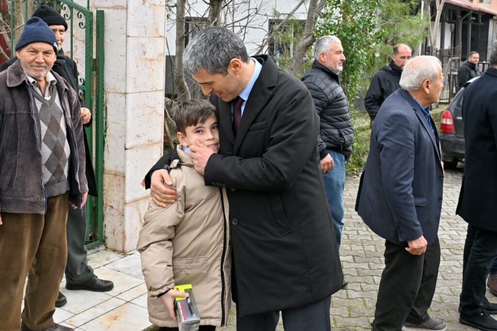Dr. Naci Aktaş, köy ziyaretleri programı kapsamında Güre Köyü’nü ziyaret ederek vatandaşlarla bir araya geldi. - 632671918 1215999500704250 6960083278216199541 n
