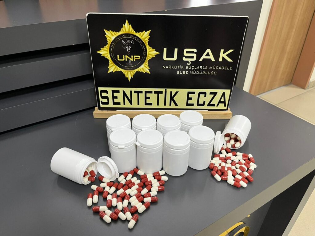 Uşak Emniyet Müdürlüğünden Uyuşturucuya Darbe: 3 Operasyonda 5 Tutuklama - 91dc89f7 b4d9 4563 89bb 6f9baddab901