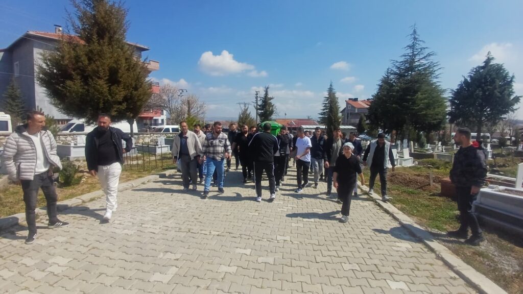 Uşak’ta 24 Yaşındaki Genç Hayatını Kaybetti: Olayın Şüphelisi Tutuklandı - 7c10ce7a ea97 43a4 8f38 528e94bf7adc