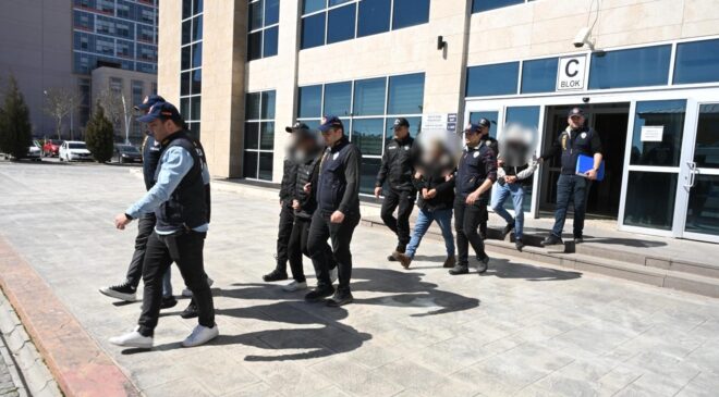 Uşak Merkezli Nitelikli Dolandırıcılık ve Yasa Dışı Bahis Operasyonu: 12 Şüpheli Tutuklandı