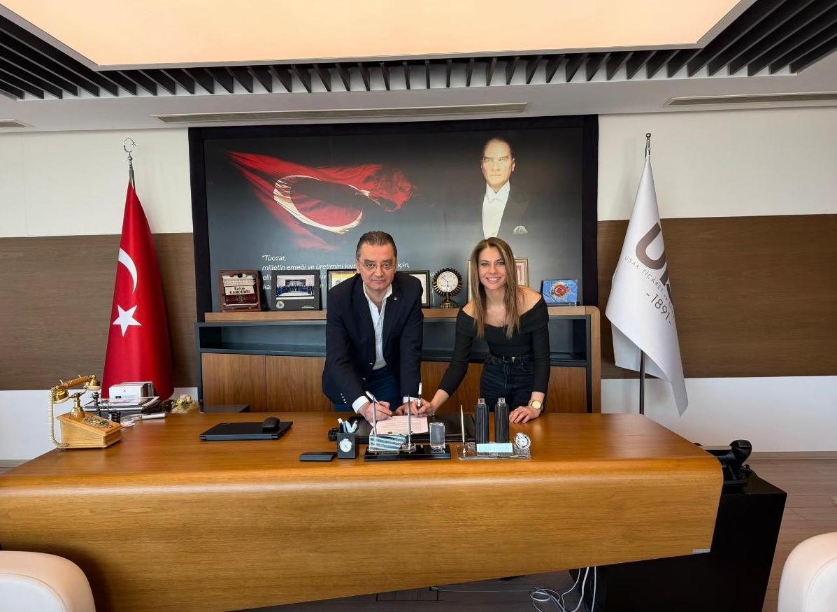 Lang Up Akademi ile Uşak Ticaret ve Sanayi Odası Arasında Nitelikli Eğitim İş Birliği