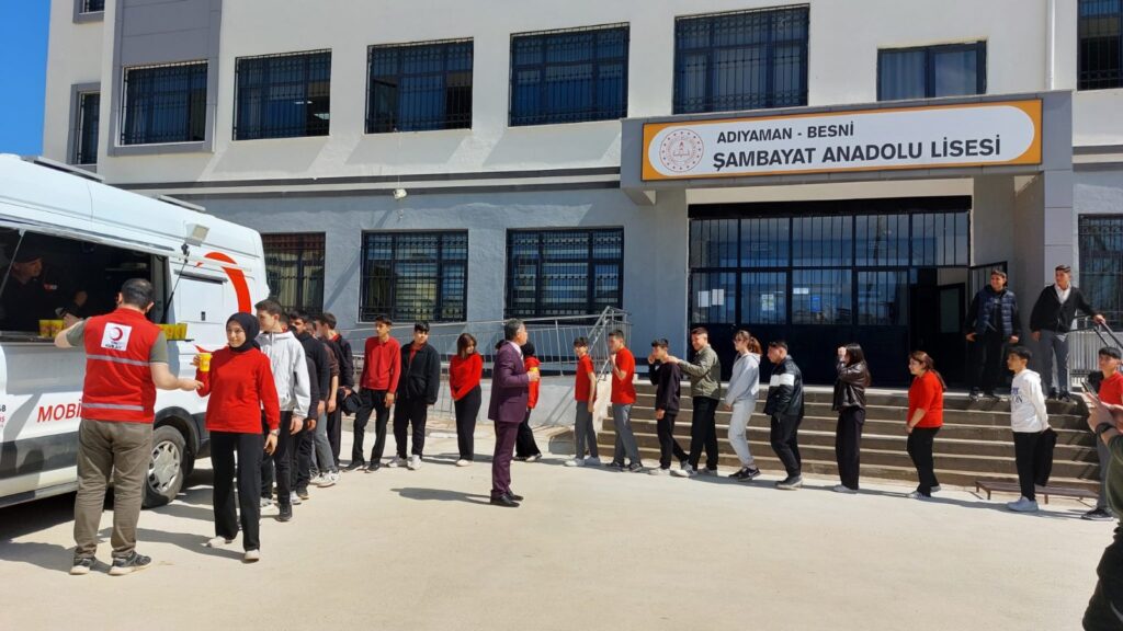 Kızılay’dan Öğrencilere Sıcak Dokunuş - 2ac0a74e f38b 41cc a860 6b63405f8df7