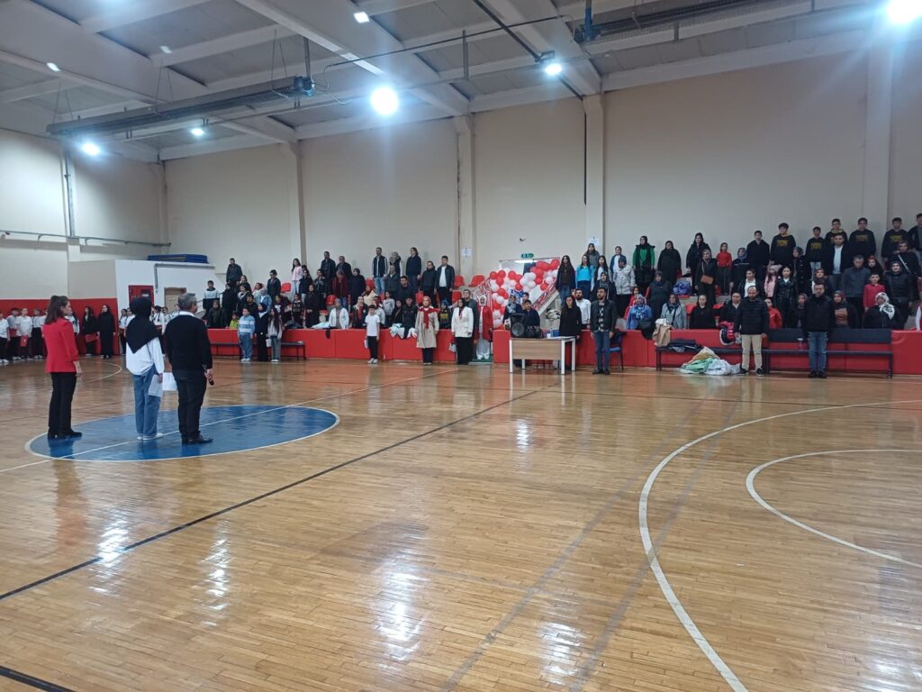 UŞAK’TA 23 NİSAN COŞKUSU: TÜPRAG ANADOLU İMAM HATİP ORTAOKULU’NDA ANLAMLI KUTLAMA - 2cabdadb cf11 4e15 b57b 5b3c09e20e98