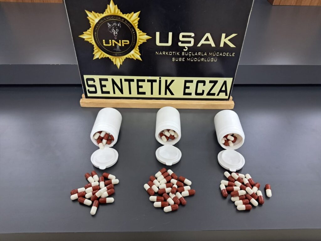 Uşak’ta Uyuşturucuya Büyük Darbe: 9 Şüpheli Tutuklandı, Binlerce Madde Ele Geçirildi - 3f1e5ba3 153b 4134 b196 ecd8aca11f22