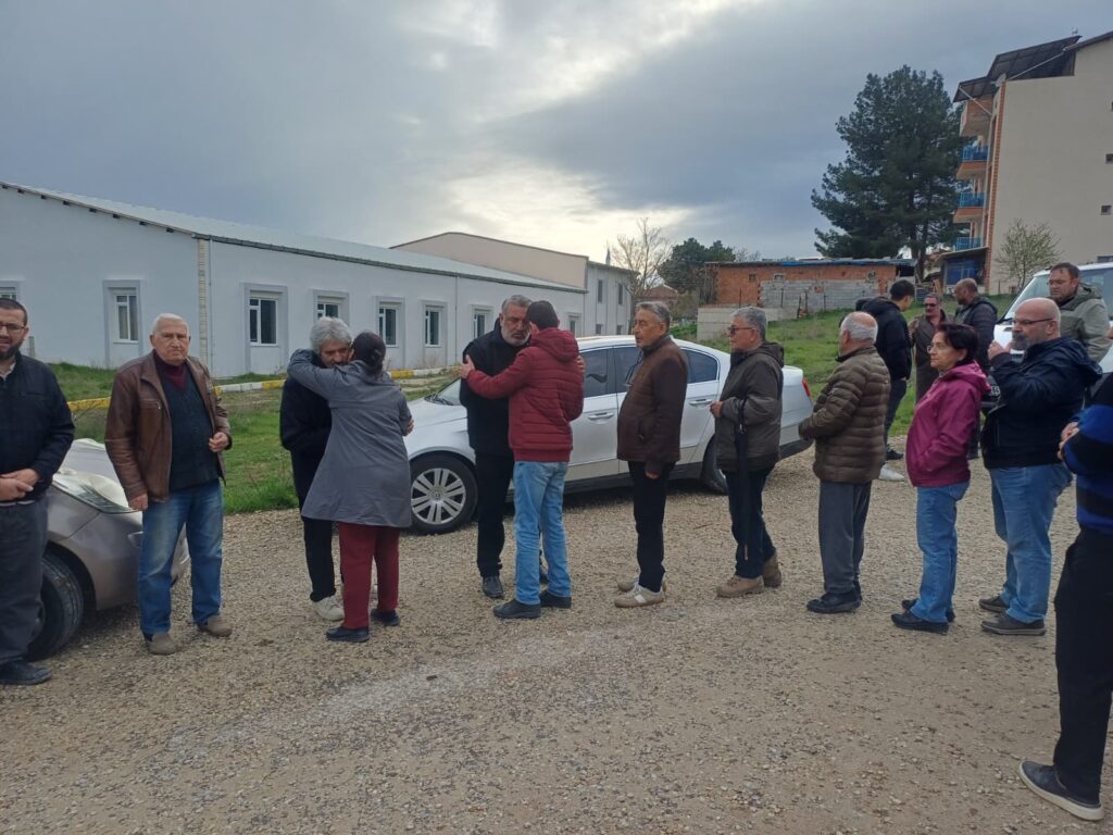 Uşak’ta Gönül Dönmez’e Son Veda: Siyaset ve Basın Dünyası Cenaze Töreninde Buluştu - 5eb12b26 b234 4aa9 b0b0 8ff020a423f1