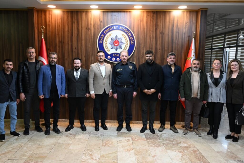 Anahtar Parti Uşak İl Yönetiminden İl Emniyet Müdürlüğüne Nezaket Ziyareti - 657730165 17908330485381121 8349630071354188070 n