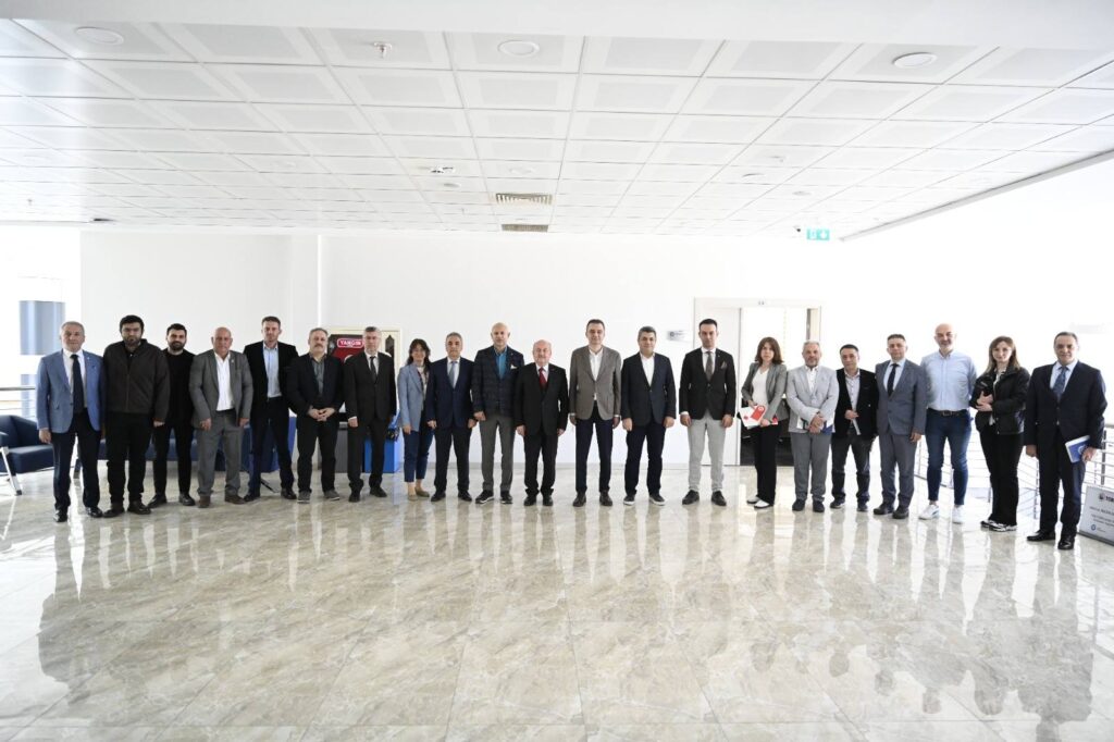 ÜNİVERSİTE–SANAYİ ENTEGRASYONUNDA STRATEJİK ADIM: UŞAK’TA ORTAK AKIL BULUŞMASI - 677167945 1271043088533224 988232839172880904 n 1