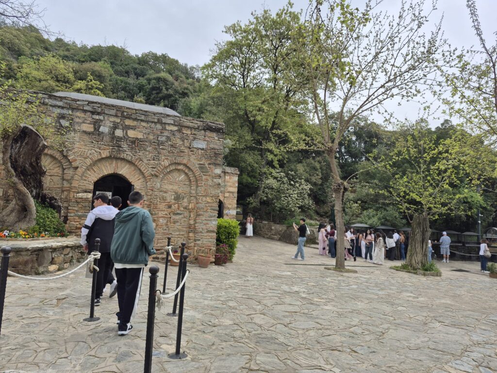 Uşak Lisesi Öğrencileri İzmir’de Tarih, Doğa ve Üniversite Deneyimiyle Buluştu - 885fe0b7 7faf 4be7 aa1f a3f179531885