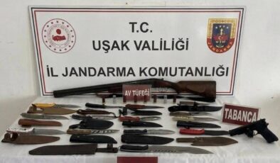 Uşak’ta Kaçakçılığa Darbe: 5 Şüpheliye Ait Adreslerde Uyuşturucu ve Silah Ele Geçirildi