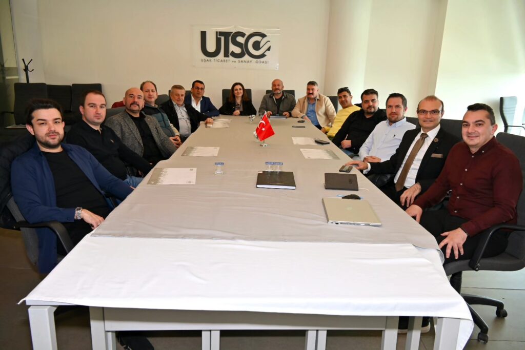 Uşak Tekstil ve Geri Dönüşüm Sektöründe Stratejik Gündem: Nisan Ayı Meslek Komiteleri Toplantısı Gerçekleştirildi