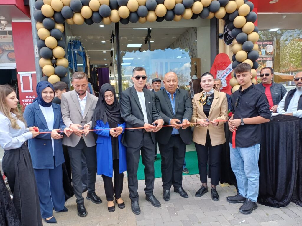 Uşak’ta Yeni Bir Girişim: Diva Moda Evi Görkemli Törenle Hizmete Açıldı - ba3155a3 c403 4aad b1a0 3d67dab1b5d1