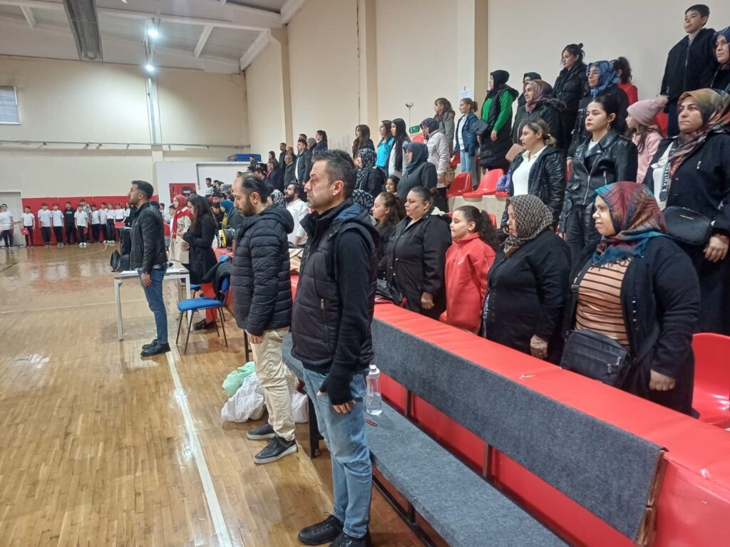 UŞAK’TA 23 NİSAN COŞKUSU: TÜPRAG ANADOLU İMAM HATİP ORTAOKULU’NDA ANLAMLI KUTLAMA - cd81dcea a885 4d86 89e6 7bc0ba6ca3ce