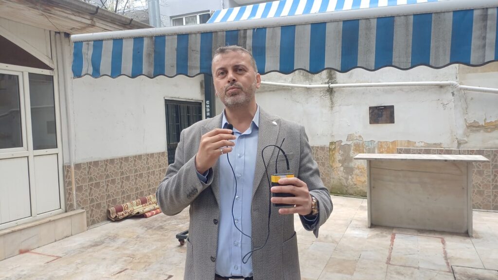 Uşak’ta Eğitimcilerden Anlamlı Tepki: Okullarda Yaşanan Olaylar İçin Gıyabi Cenaze Namazı Kılındı - d2253210 7cdd 41c0 b621 0d34d33cf218