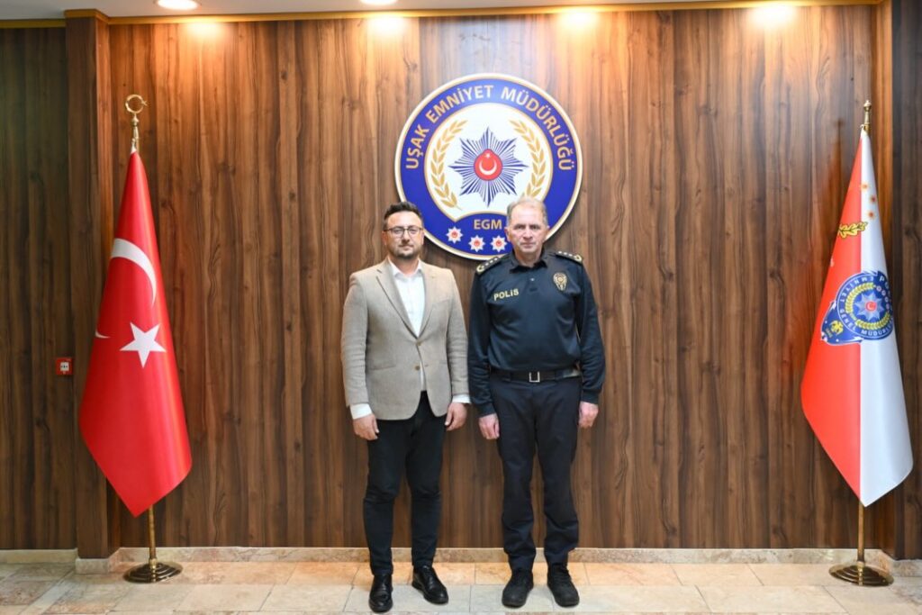 Anahtar Parti Uşak İl Yönetiminden İl Emniyet Müdürlüğüne Nezaket Ziyareti - ffe05f5c f7ae 4400 b119 b4f9772bf601 1