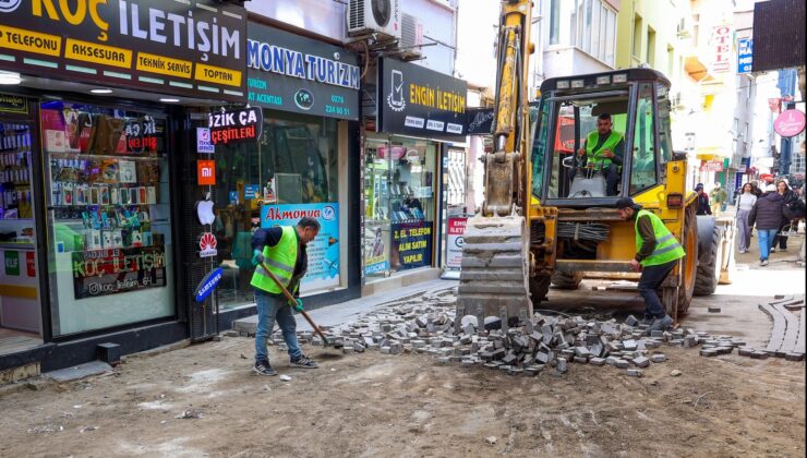 Uşak’ta Altyapı Güçleniyor: Kurtuluş Mahallesi’nde Yağmur Suyu Hattı Çalışmaları Hız Kesmeden Sürüyor