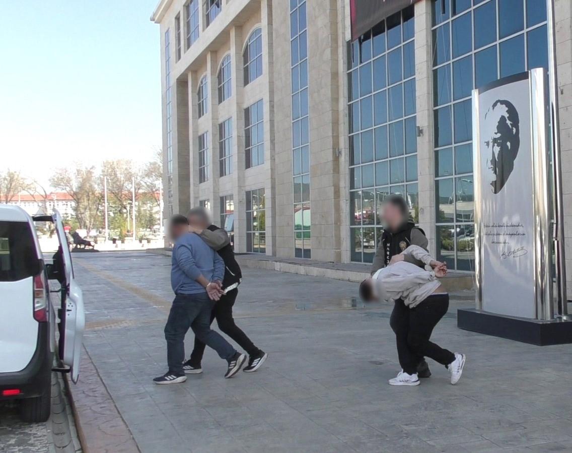 Uşak’ta Uyuşturucu Operasyonları: 3 Şüpheli Tutuklandı