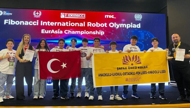 Uşak’tan Uluslararası Arenaya: Şafak Öncü Koleji Robotik Takımları Avrasya Şampiyonu Oldu