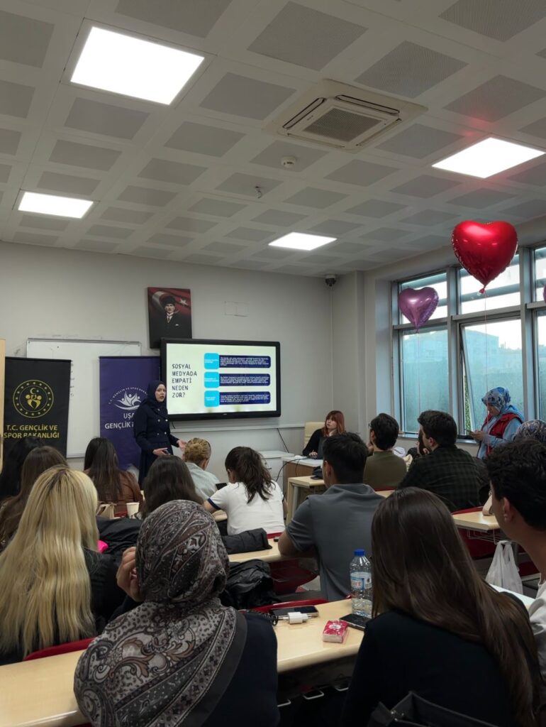 Uşak Üniversitesi Öğrencilerinden Gençlere Yönelik Dijital Farkındalık Projesi - 310c562b 7f94 4bab 9ef4 7962a699a280