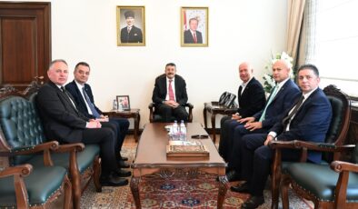 Uşak İş Dünyasından Ankara Çıkarması: Bakan Yardımcısı Ali Çelik’e Nezaket Ziyareti