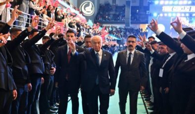 Türk Gençliği Büyük Kurultay’a Yürüyor: Ülkücü Hareketten Güç ve Birlik Mesajı”