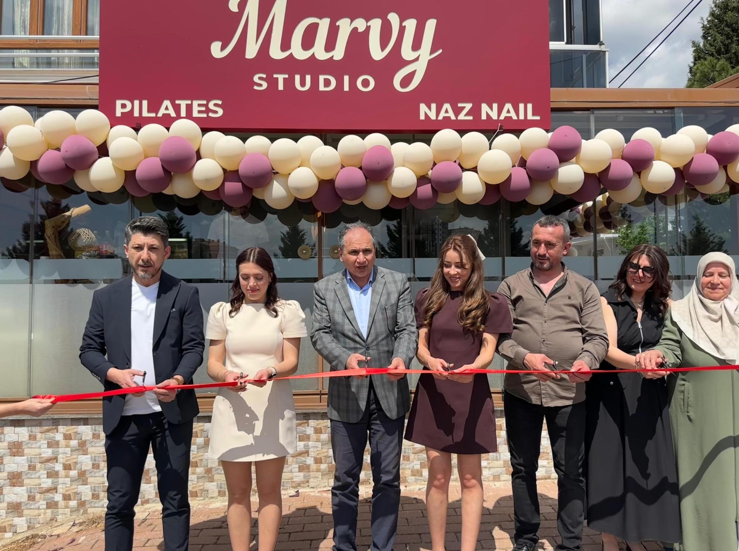 Uşak’ta Güzellik ve Kişisel Bakım Sektörüne Yeni Yatırım: Marvy Plates Hizmete Açıldı