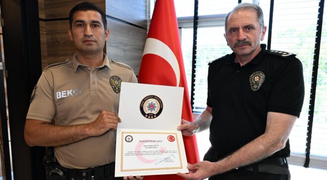 Görev Bilinci ve İnsani Duyarlılık Ödüllendirildi: Bekçi Seyhan Öncü’ye Teşekkür Belgesi