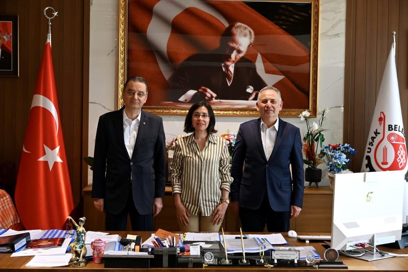 UTSO YÖNETİMİNDEN BELEDİYEYE NEZAKET ZİYARETİ