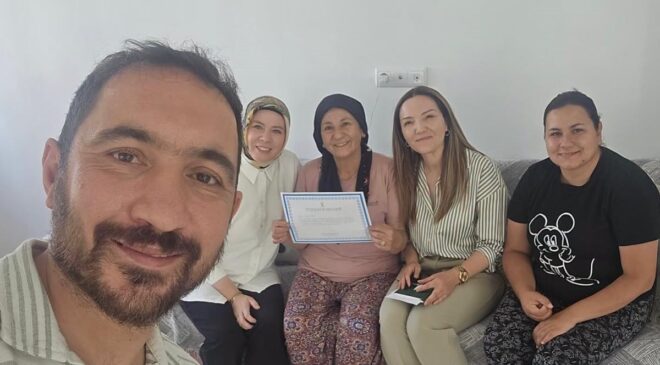 AK Parti Uşak İl Başkanlığı, Atatürk Mahallesi’nde Teşkilat Üyeleriyle Bir Araya Geldi