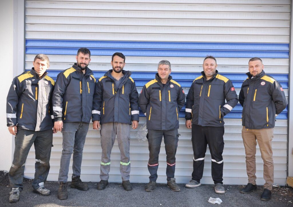 Uşak İl Özel İdaresi Personeline Üniversite İş Birliğiyle Tasarlanan Kurumsal İş Kıyafetleri Teslim Edildi - 762816634 2959799567685213 959513079454317684 n
