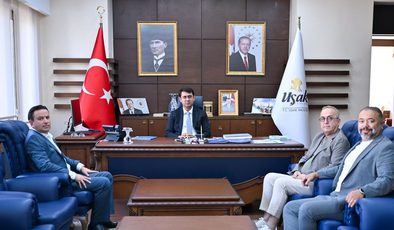 Uşak Basketbol Spor Kulübü Başkanı Ayhan Aslan’dan Uşak Valisi’ne Ziyaret