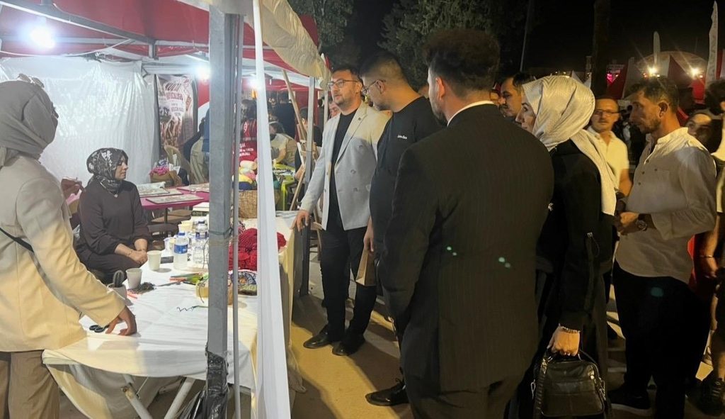 Anahtar Parti Uşak Teşkilatı, 30 Ağustos Zafer Bayramı Kapsamında Sahada Vatandaşlarla Buluştu - 7322ec1b 1b27 49a7 b49b bcd988ac9138