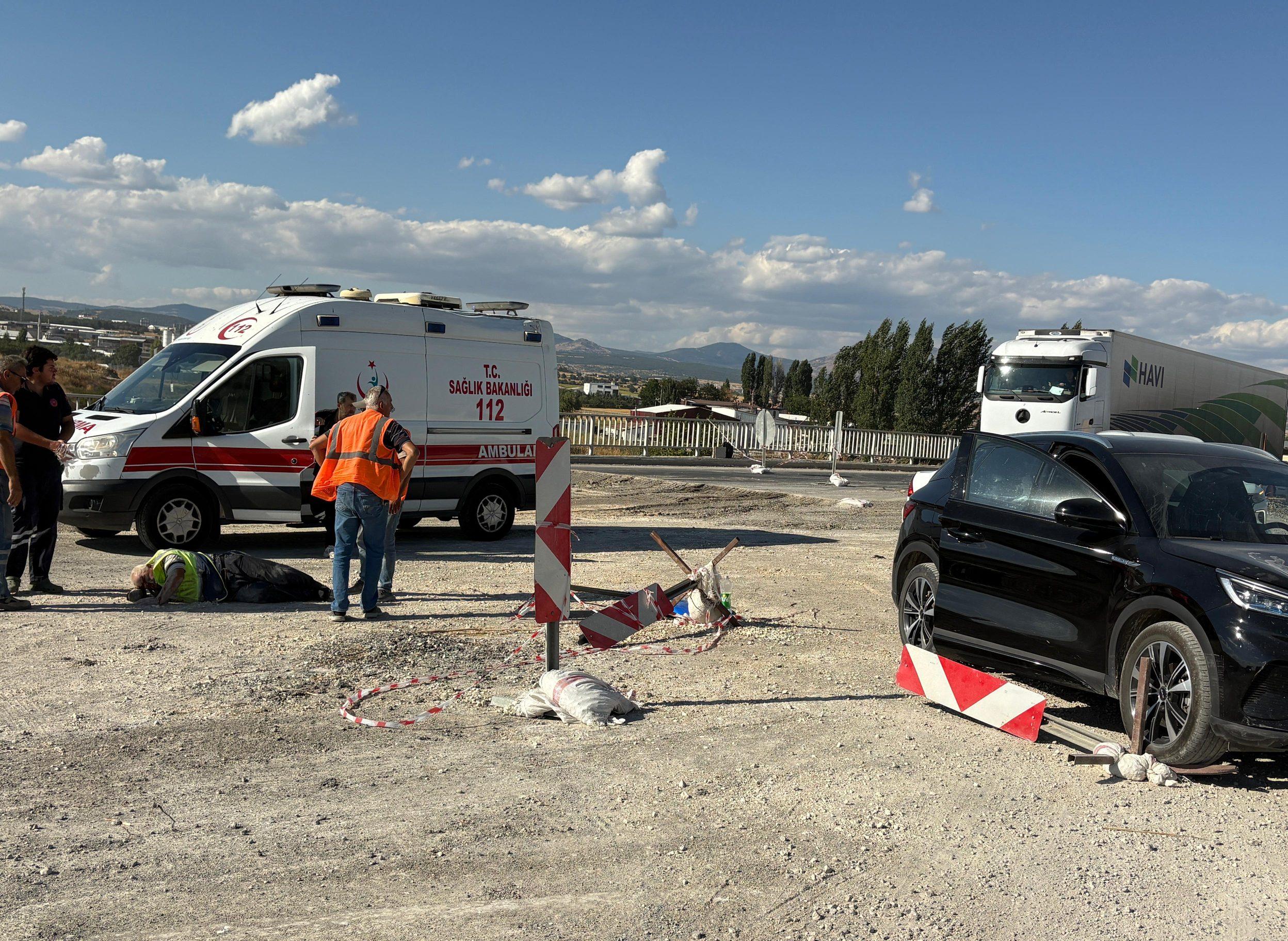 MHP ESKİ İL BAŞKANININ EŞİNİN KARIŞTIĞI KAZADA İŞÇİ HAYATINI KAYBETTİ