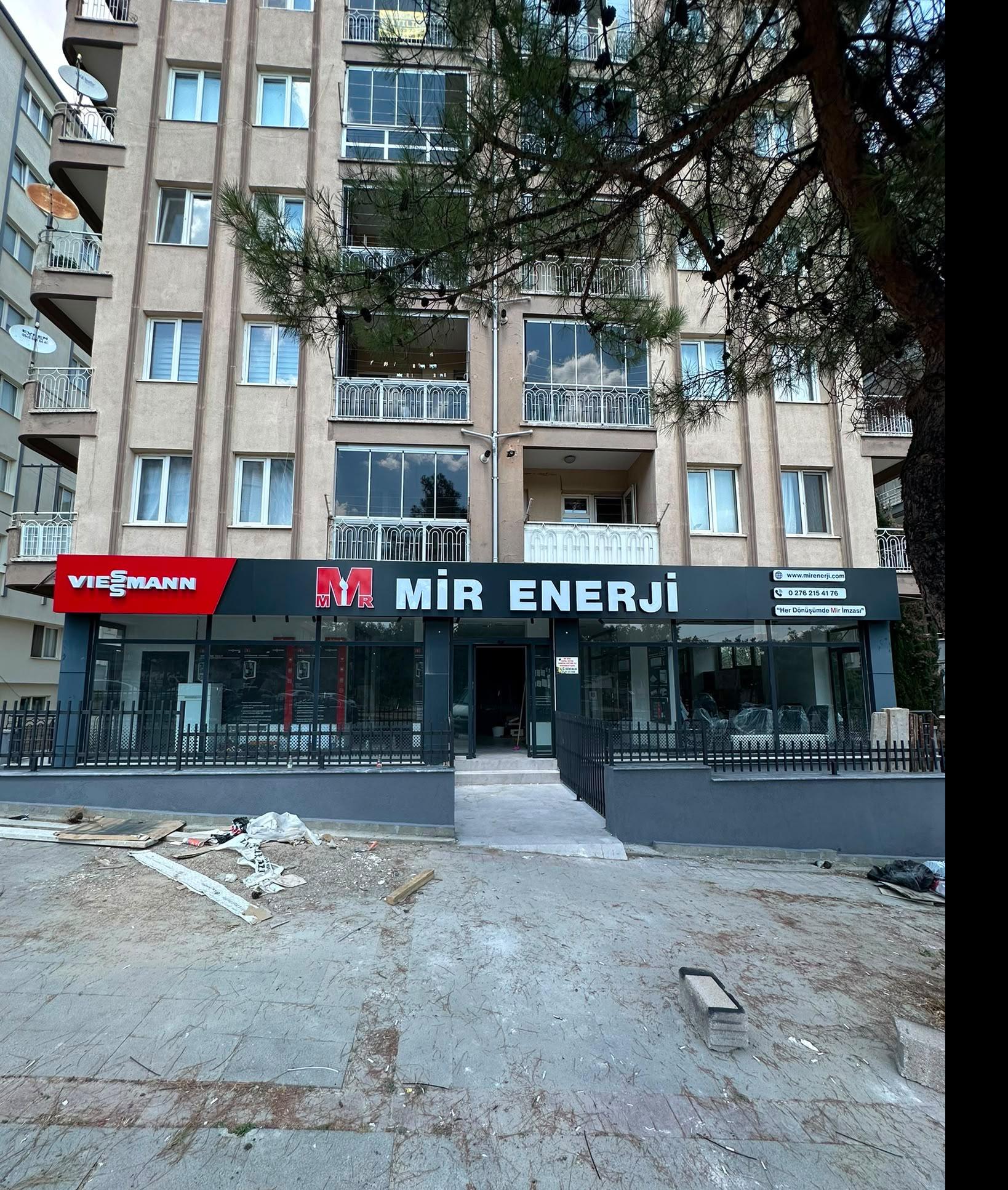 MİR Doğalgaz Enerji, Yeni Adresinde Uşak Halkına Hizmet Vermeye Başladı